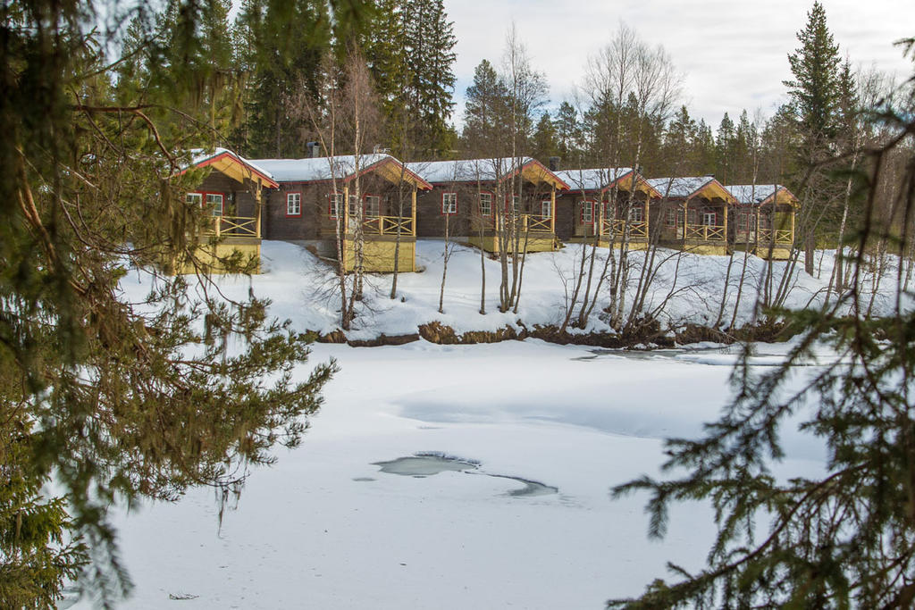 Valkojan Naturby - Timber Cottages แวมดาเลน ภายนอก รูปภาพ